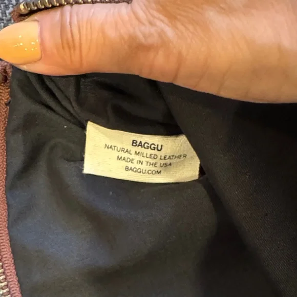 BAGGU Leather Zip Pouch in Warm Brown - Picture 8 of 8